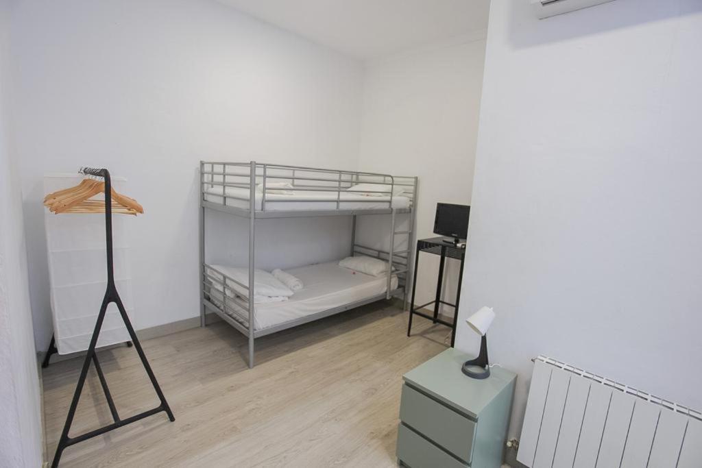 Bbtk Hostel Малага Экстерьер фото